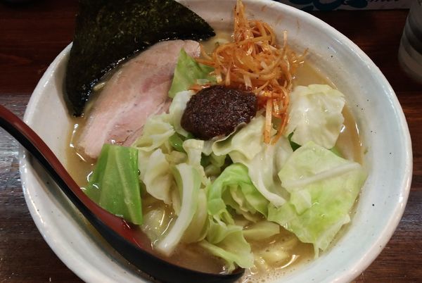「熟成練り醤油ラーメン」@『   』（無銘）の写真