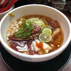 マグロ冷やしラーメン