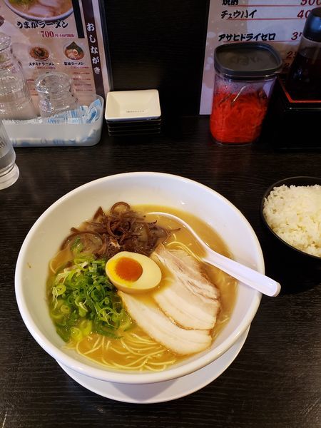 「唐揚げセットうまかラーメン」@麺屋うまか 近江八幡店の写真