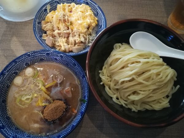 「濃厚つけめん(中盛)＋焼豚めし(マヨタマ)」@麺や 旅凮車の写真