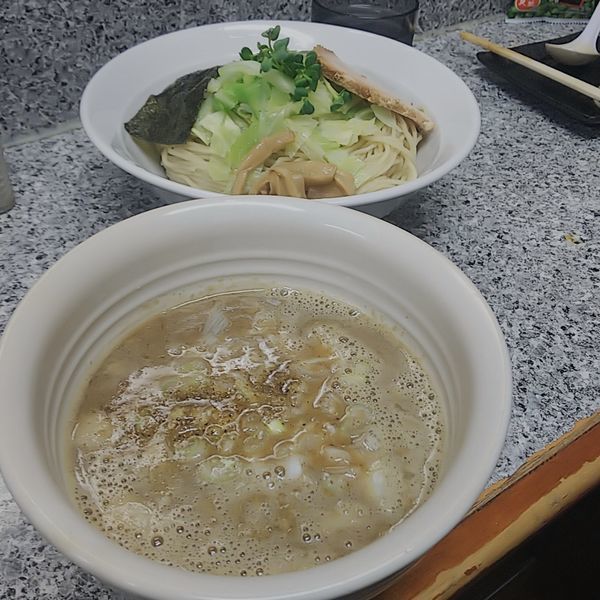 「【限定】豚骨魚介細麺のつけめん」@ラーメンとりとんの写真