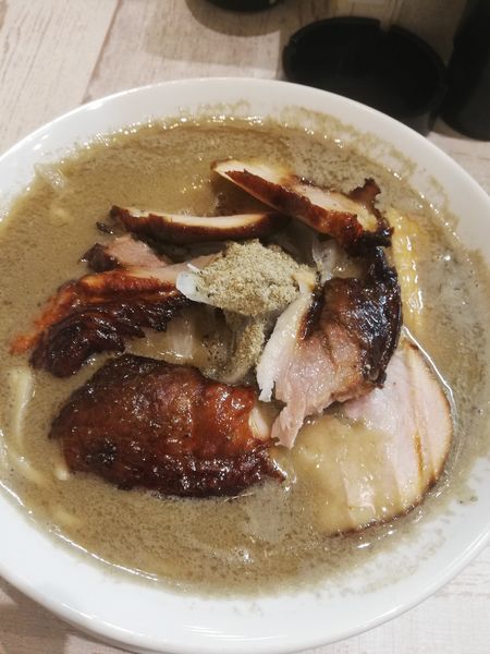 「肉ヲ見ル煮干そば」@麺garage 肉ヲ見ルの写真