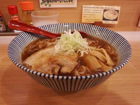 「冷しらーめん」@煮干らーめん さかもとの写真