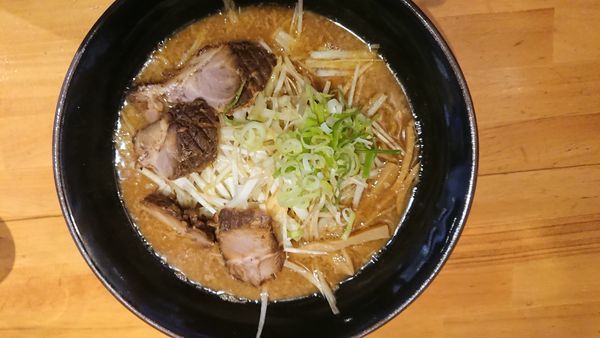 「ネギ味噌ラーメン大盛」@さっぽろラーメン 桑名 東京常盤台店の写真