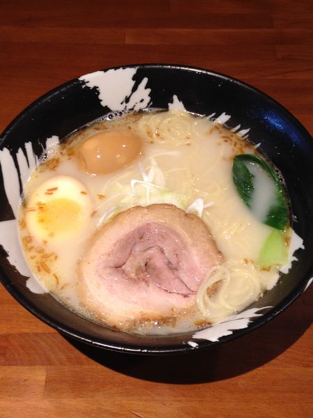 「鶏白湯(久久)750円 味付け玉子100円」@こくまろ鶏らーめん 久久の写真