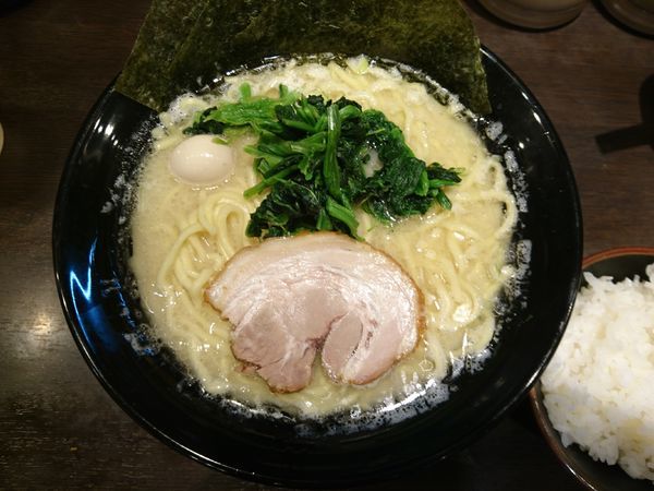 「塩ラーメン大（かため、薄味、多め）」@横浜家系ラーメン 太田商店の写真