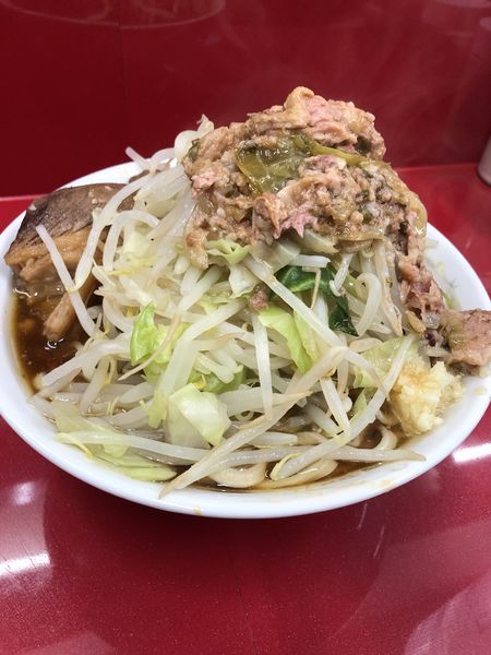 「小豚ラーメン（ニンニク少し・野菜・あぶらマシマシ）850円」@ラーメン二郎 越谷店の写真
