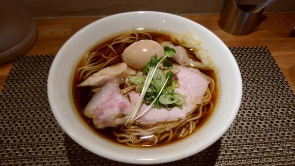 「旨み鶏だし特製ラーメン　大盛り（1350円）」@生粋 花のれんの写真