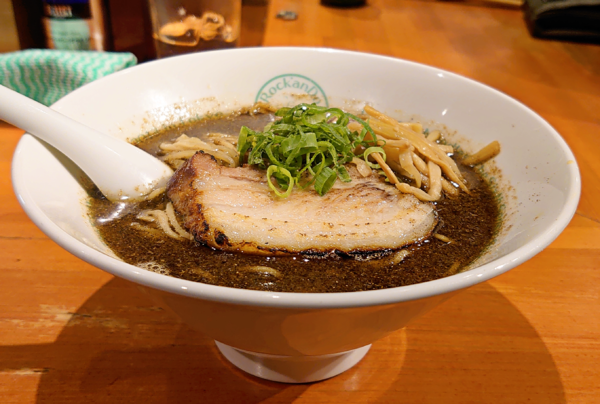 「次世代あっさり山椒ブラック」@麺屋 六感堂 Rock'anDoの写真