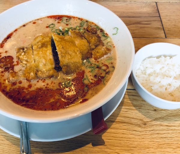 「排骨担担麺（3辛・固め￥1150）」@麺やすする 担担麺の写真