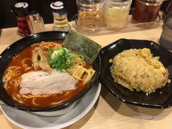 「特濃辛口中華そば＋大盛＋小チャーハン」@特濃中華そば龍桜の写真