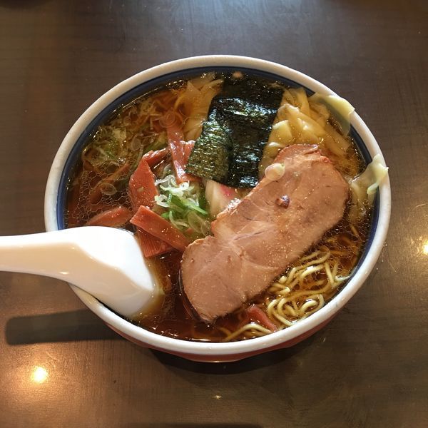 「ワンタン麺」@蓬来軒 本店の写真