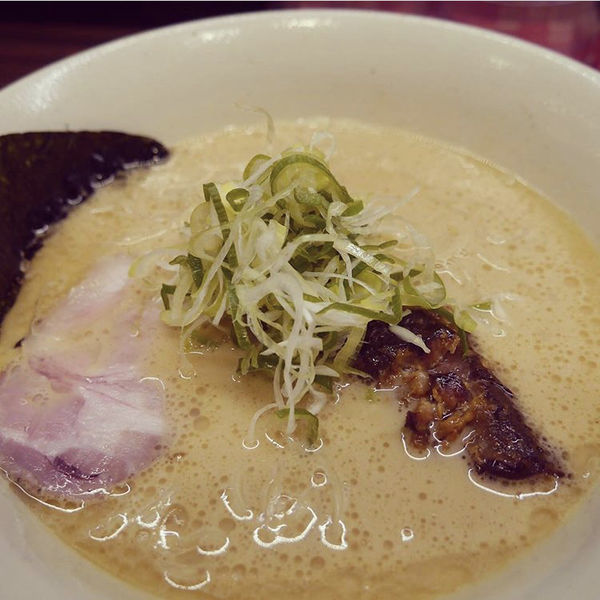 「豚鶏節ラーメン」@らーめん 会 神戸本店の写真