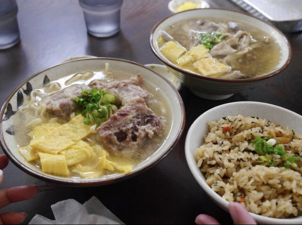 「浜屋そば」@そば・てびち専門店 浜屋の写真