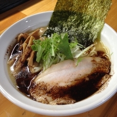 熱い三流の画像