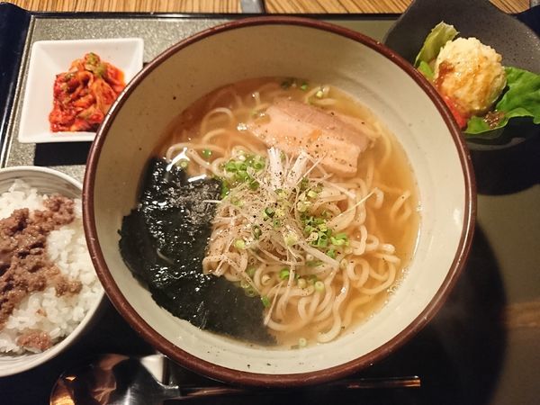 「金虎ラーメン定食(900円)」@金虎の写真