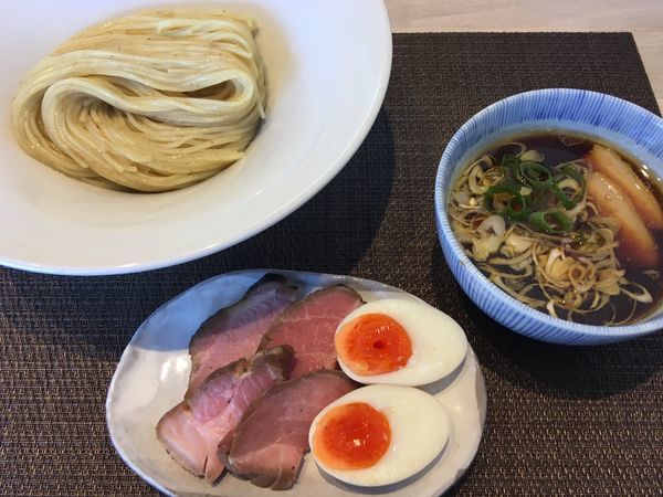 「鶏魚貝の淡麗つけ麺〈 醤油 〉」@宍道湖しじみ中華蕎麦 琥珀 東京本店の写真