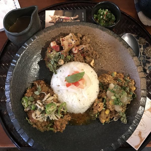 「【8月のカレー】ぜんがけ（ヤムカレースープ付）」@旧ヤム邸 シモキタ荘の写真
