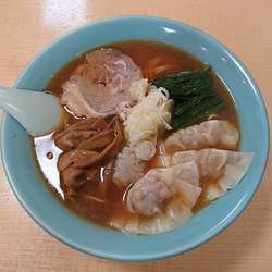 ワンタンらーめん 1000円