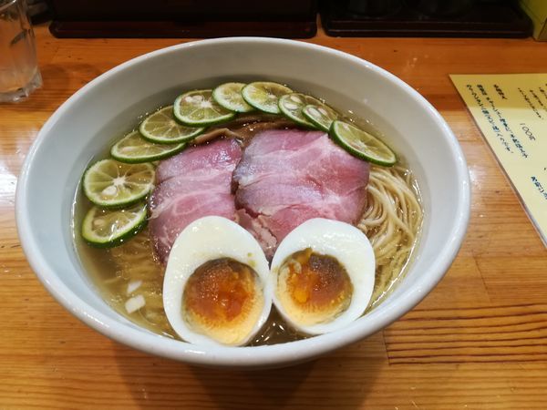 「煮干しすだち冷やしラーメン」@麺笑 コムギの夢の写真