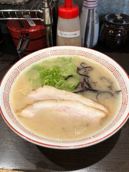 「ラーメン」@博多らーめん 濱田屋 北千住店の写真
