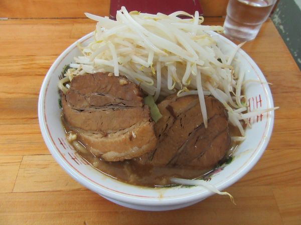 「味噌豚入りラーメン大盛（９８０円）」@ラーメン 龍郎の写真