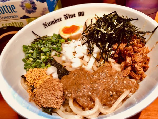 「油そば＋味玉＋すだち＋刻み海苔」@麺Dining Number Nine 09の写真