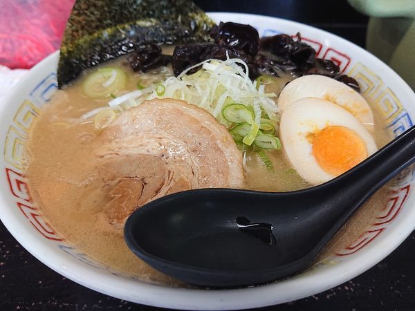 「長浜味玉ラーメン(替え玉×1)」@長浜らーめん 八王子店の写真