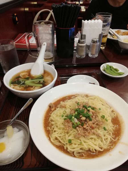 「混ぜ麺とワンタン　700円」@中華料理 美山飯店の写真