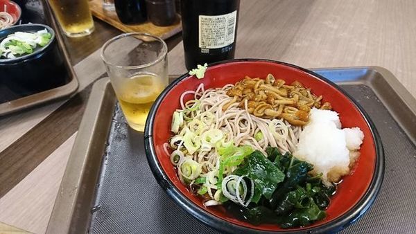 「冷やしなめこおろしそば」@名代 富士そば 大井町店の写真