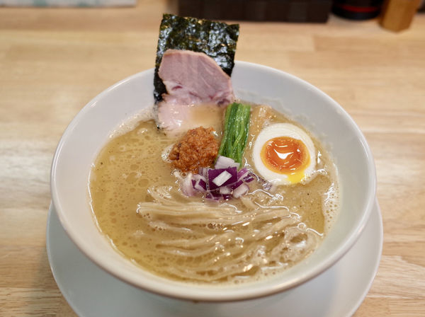 「辛味噌 鶏中…900円」@ガチ麺道場の写真