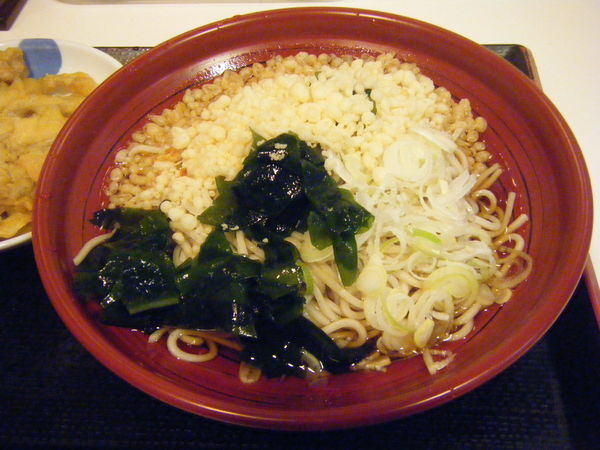 「冷やしたぬきそば」@爽亭 国分寺店の写真