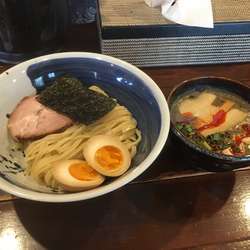 カラニボつけ麺