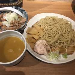 めんま鳥つけそば チャーシューの丼