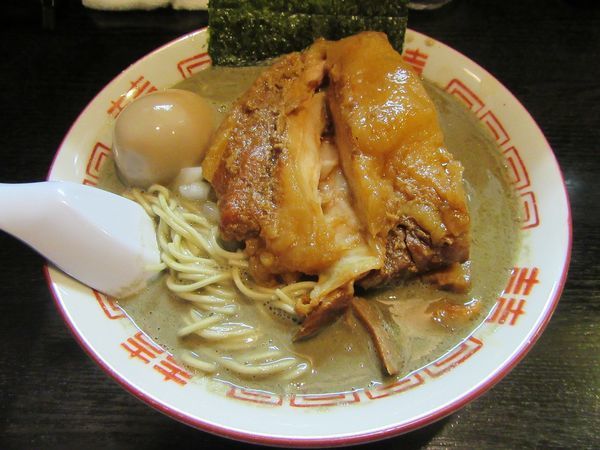 「濃厚中華ソバ（８５０円）＋和え玉＋味玉＋豚増し」@中華ソバ 伊吹の写真