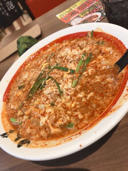 「黒辛麺5辛」@博多辛麺 狛虎 博多デイトス店の写真