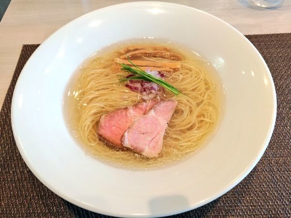 「宍道湖じじみ中華蕎麦（塩）」@宍道湖しじみ中華蕎麦 琥珀 東京本店の写真