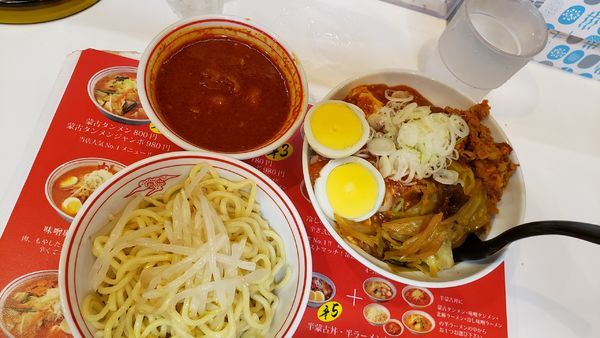 「半蒙古➕冷やし味噌880円　☠️」@蒙古タンメン 中本 大宮店の写真