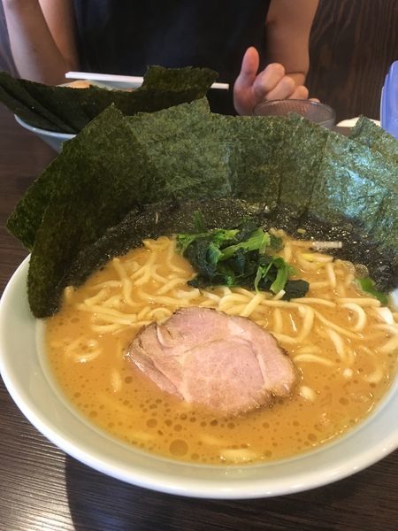 「ラーメン(大盛・のり増し)」@雷家の写真