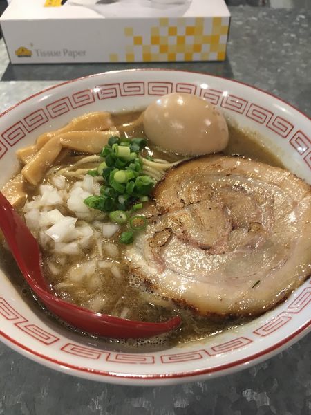 「煮干しそば＋味玉（サービス）」@らーめんキッチン かえでの写真