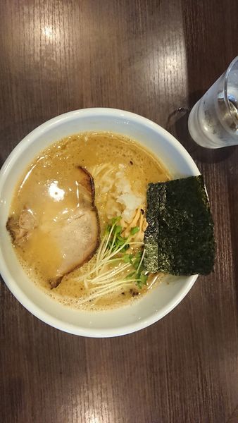 「濃厚中華そば」@自家製麺 まかないへきるの写真
