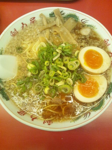 「特製醤油味玉ラーメン」@魁力屋 中川店の写真
