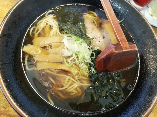 「しょうゆらーめん」@らーめん・ぎょーざ たつきの写真