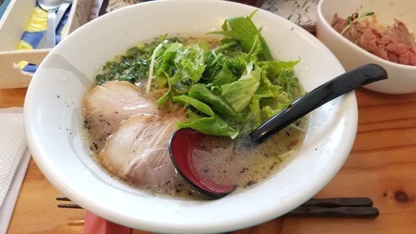 「鶏パイタンラーメン」@Red Heart kitchenの写真
