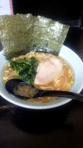 「ラーメン（６８０円）  太麺」@横浜家系らーめん 北野家の写真