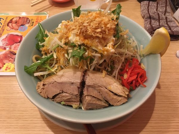 「レモンサワー → 冷やしブタまぜゆず胡椒マヨ味」@ラーメンブタヒロの写真