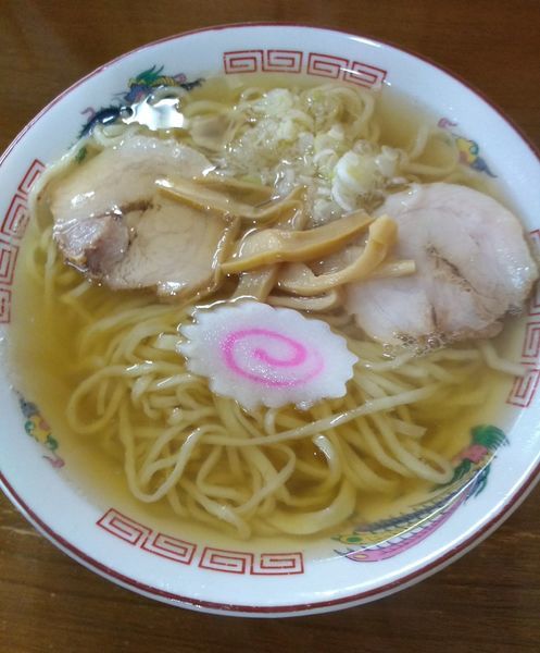 「手打ちラーメン 650円 手作り餃子 450円」@叶屋の写真