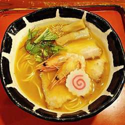 海老花麺 1180円