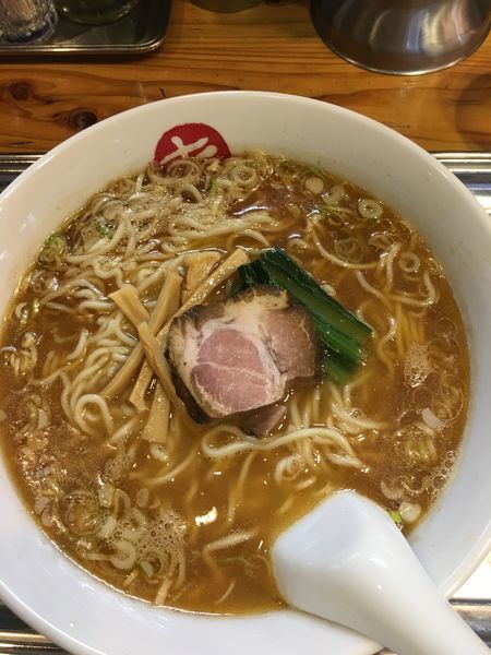 「中華そば(中) 800円」@中華そば まるきの写真