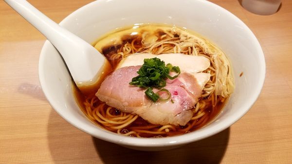 「ラーメン」@らぁ麺 はやし田 新宿本店の写真